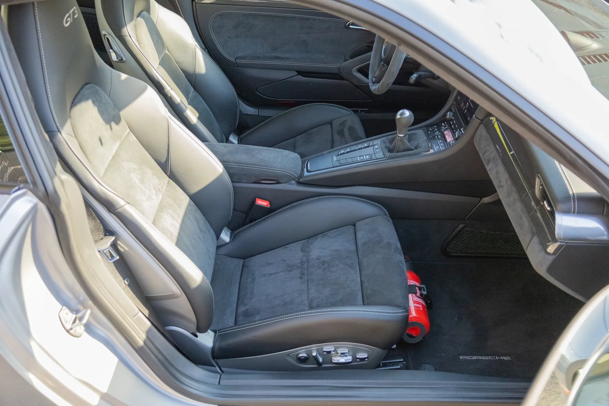 Used 2018 Porsche 911 GT3 RWD image 63