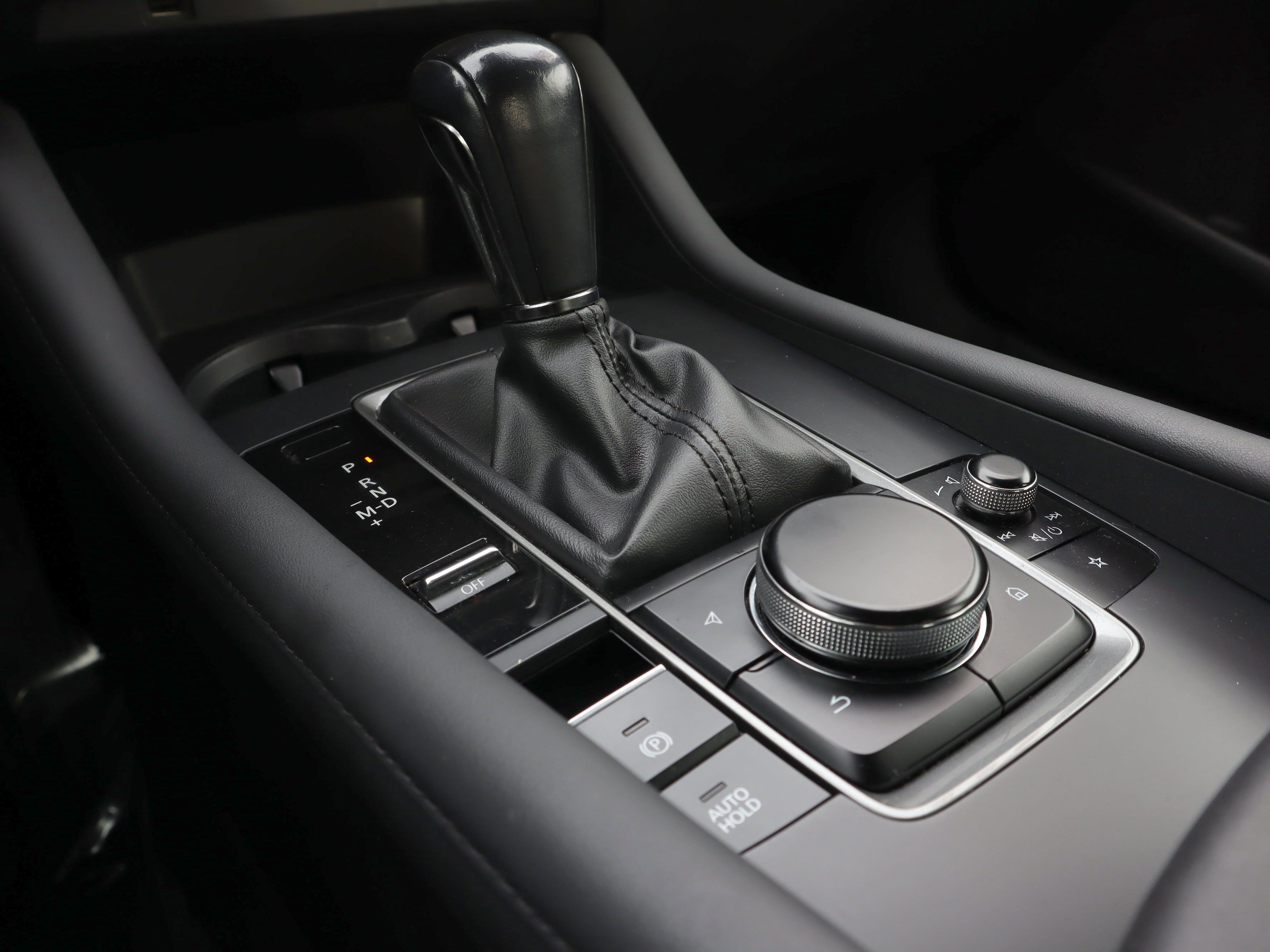 Used 2020 MAZDA MAZDA3 Sedan w/ Select Package image 12