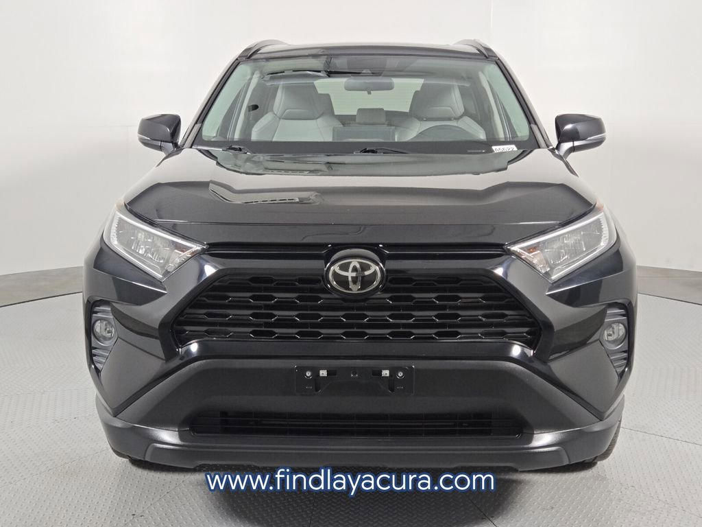 Used 2019 Toyota RAV4 XLE Premium w/ Carpet Mat Package image 10