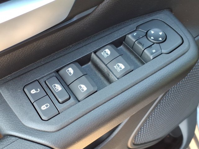 New 2026 RAM 1500 Express AWD/4WD image 16