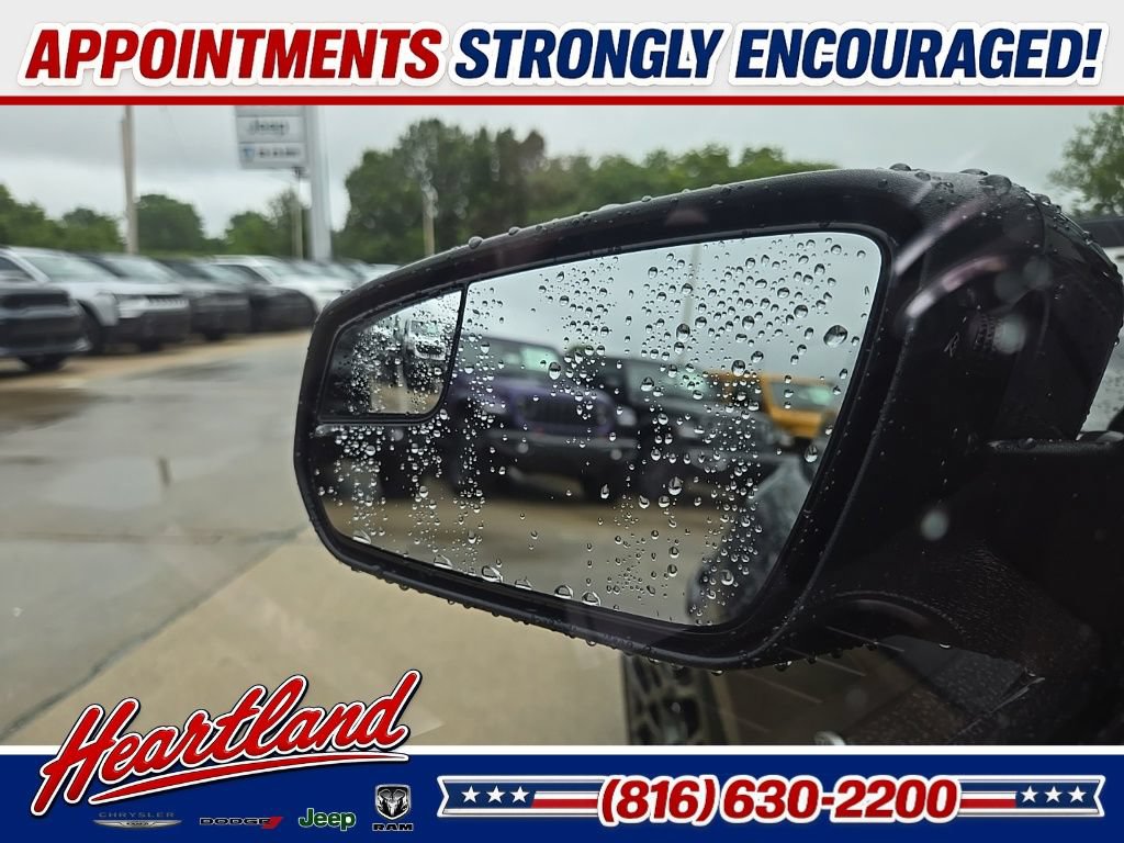 Used 2013 Ford Mustang Shelby GT500 RWD image 47
