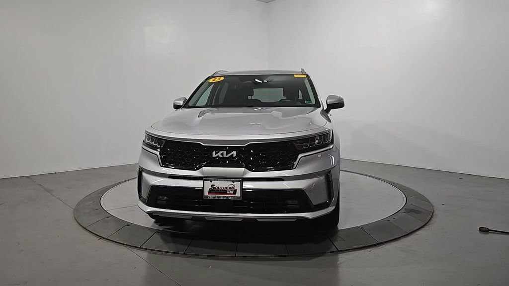 Used 2023 Kia Sorento EX image 9