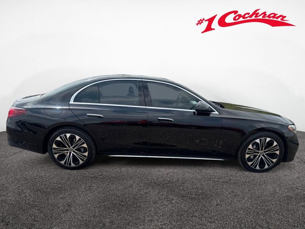 Used 2024 Mercedes-Benz E 350 4MATIC Sedan image 9