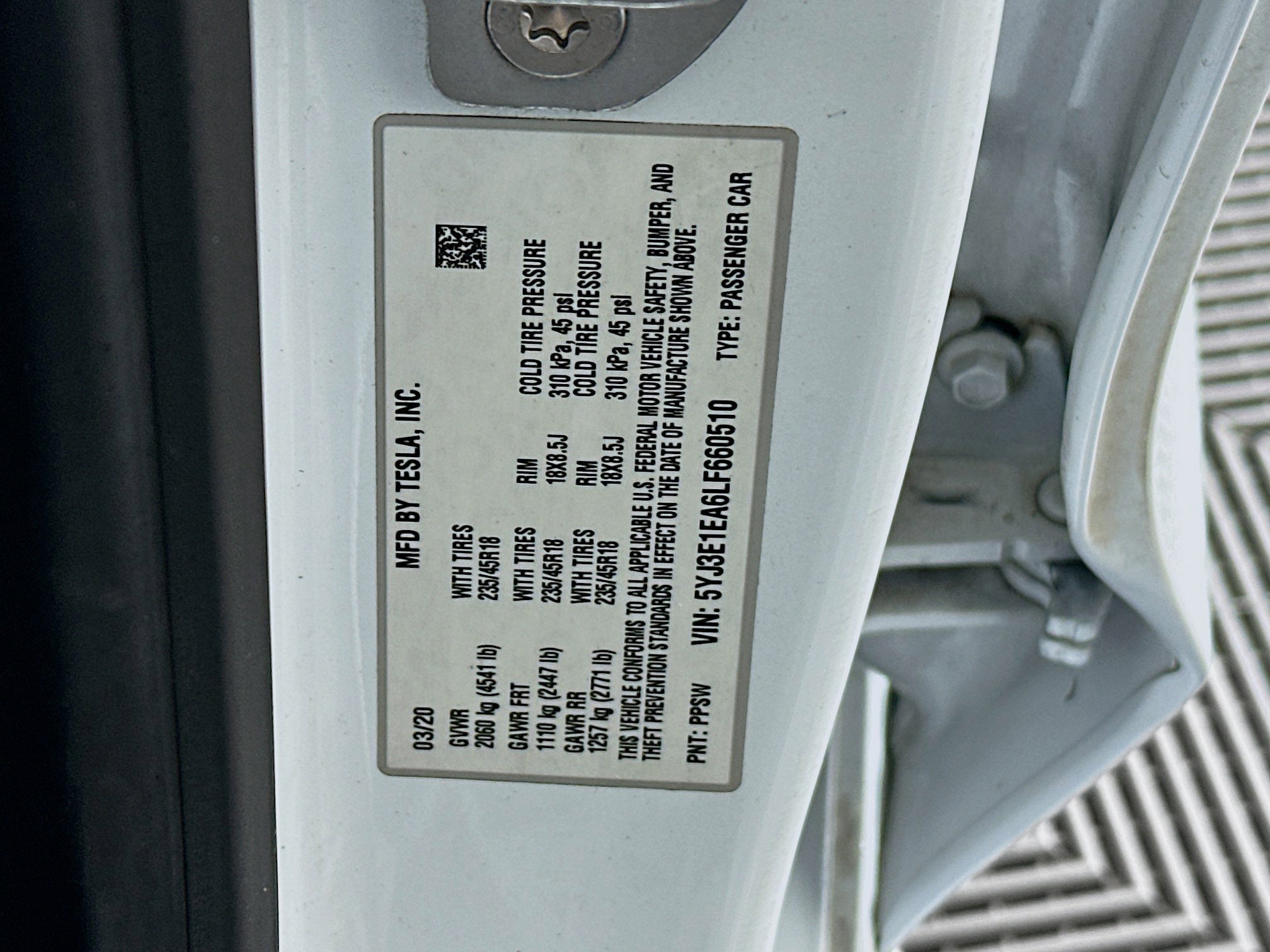 Used 2020 Tesla Model 3 Standard Range Plus image 12