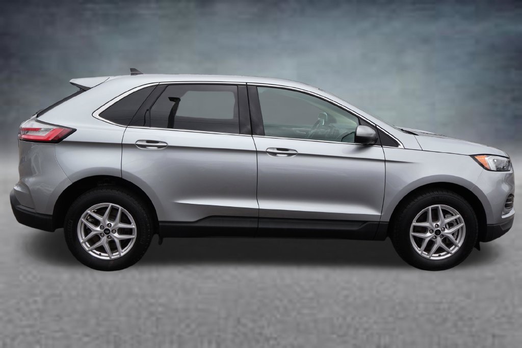 Used 2024 Ford Edge SEL w/ Convenience Package AWD/4WD image 2