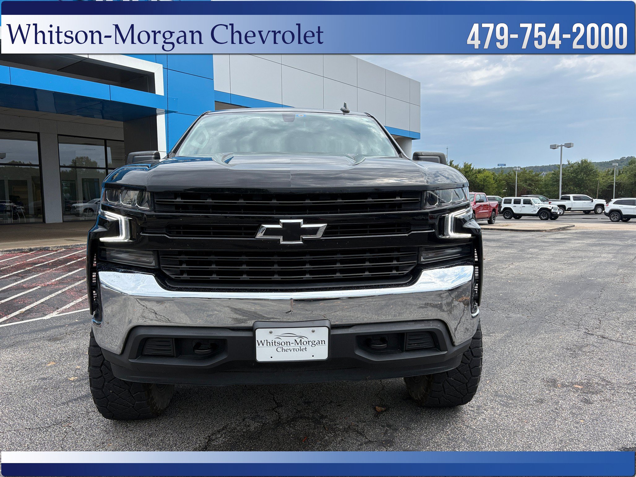 Used 2021 Chevrolet Silverado 1500 LT AWD/4WD image 3