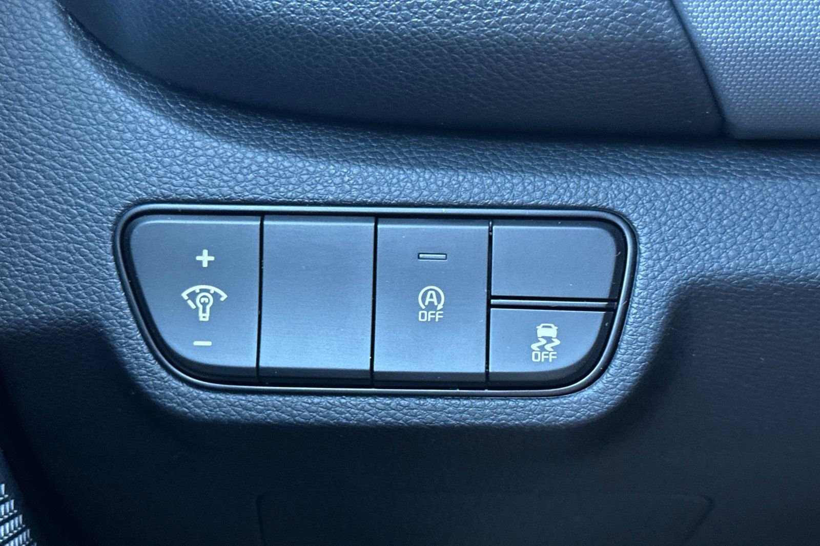 Certified 2026 Kia Seltos LX image 42