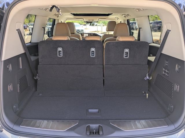 New 2026 INFINITI QX80 Luxe RWD image 12