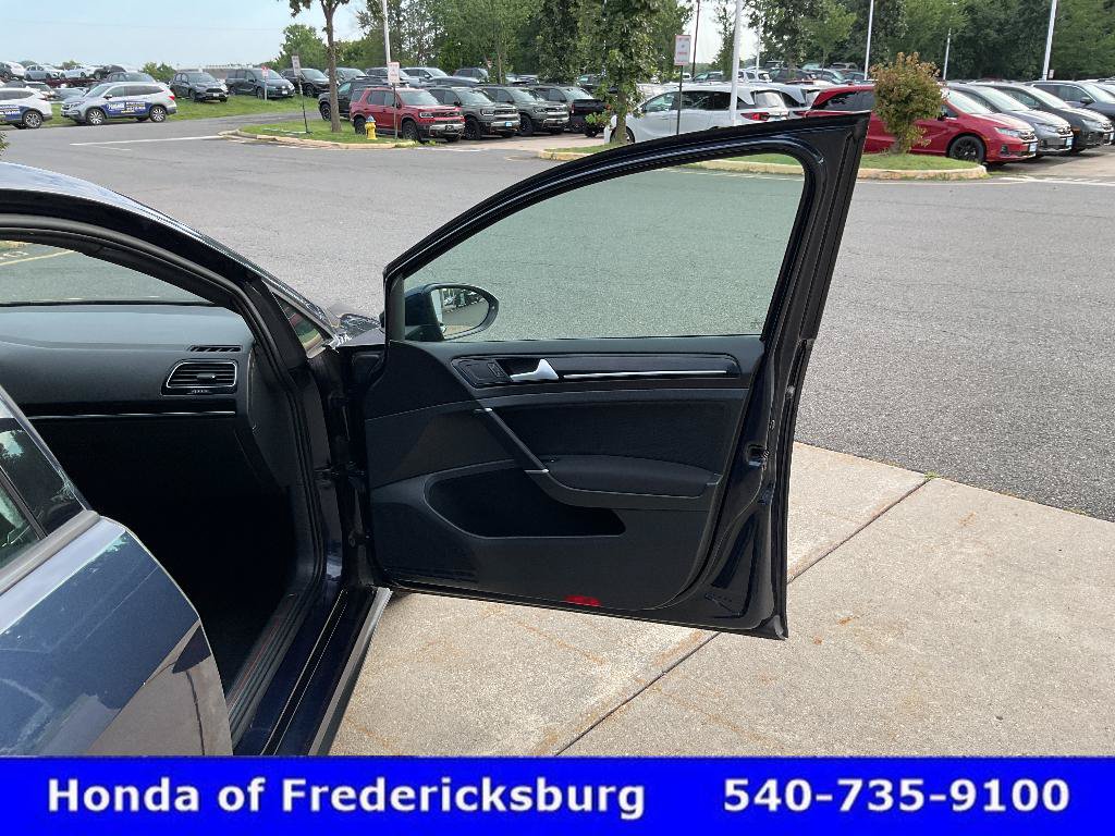 Used 2017 Volkswagen GTI S FWD image 18