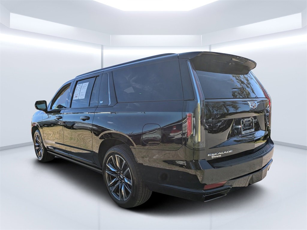 Used 2022 Cadillac Escalade ESV Sport Platinum image 5
