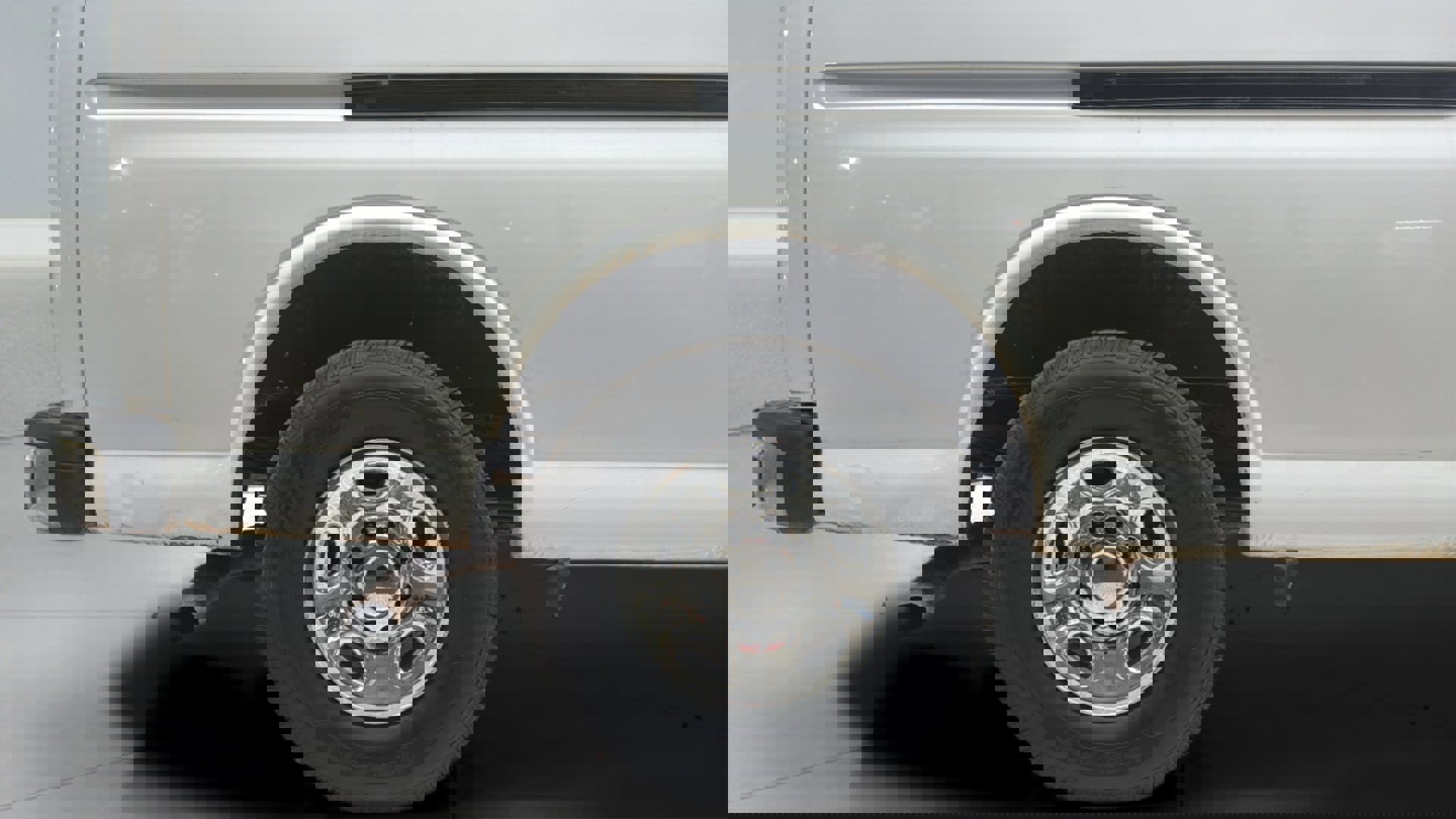 Used 2016 Chevrolet Express 3500 LT w/ LT Preferred Equipment Group image 35