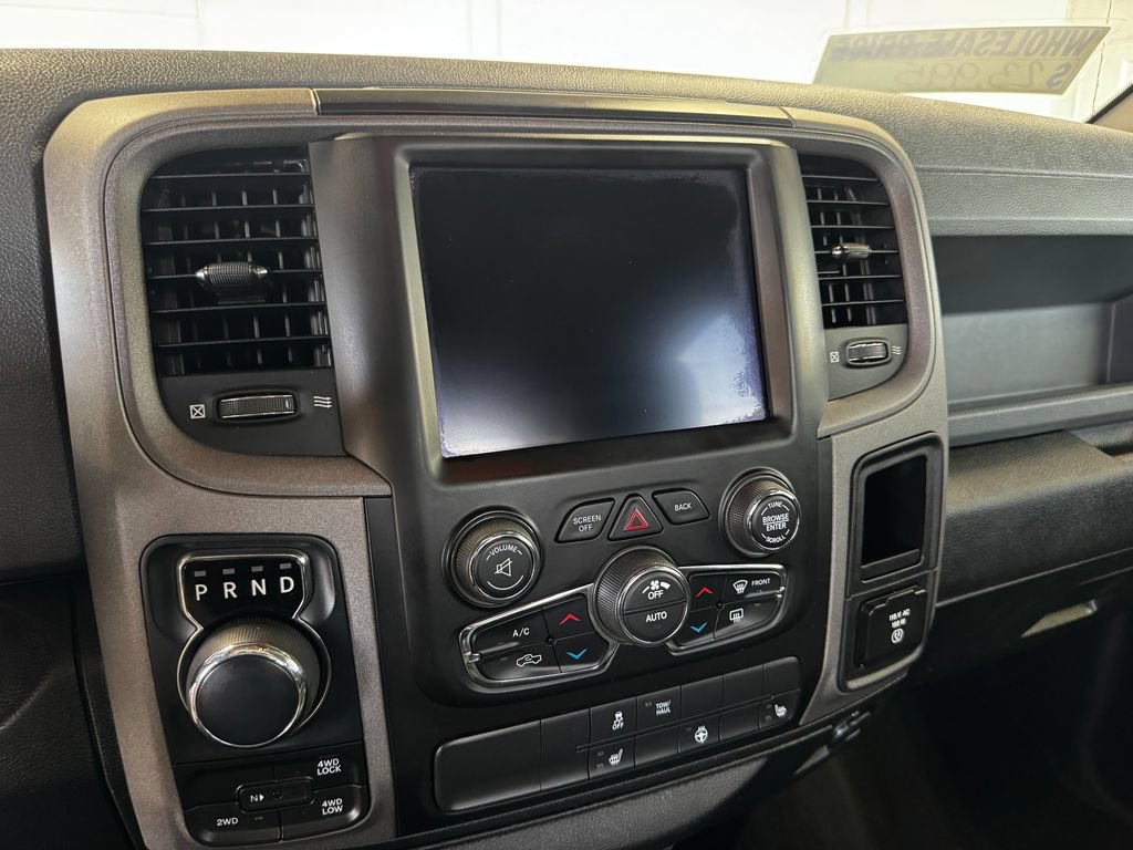 Used 2019 RAM 1500 Express w/ Wheel & Sound Group AWD/4WD image 17