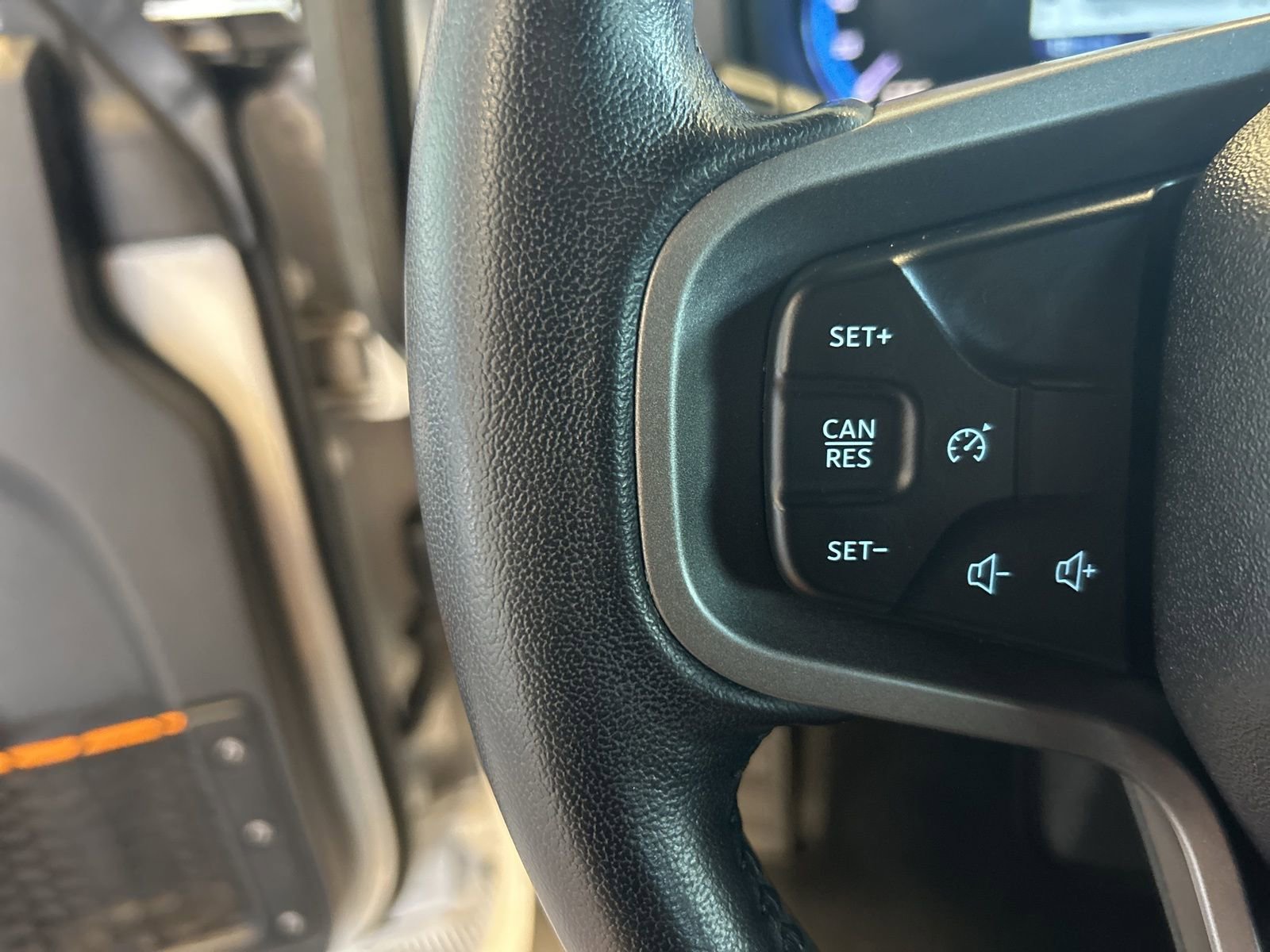 Used 2023 Ford Bronco Badlands image 19