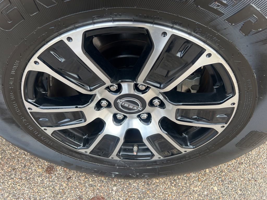 Certified 2024 Nissan Titan SV w/ SV Convenience Package image 42