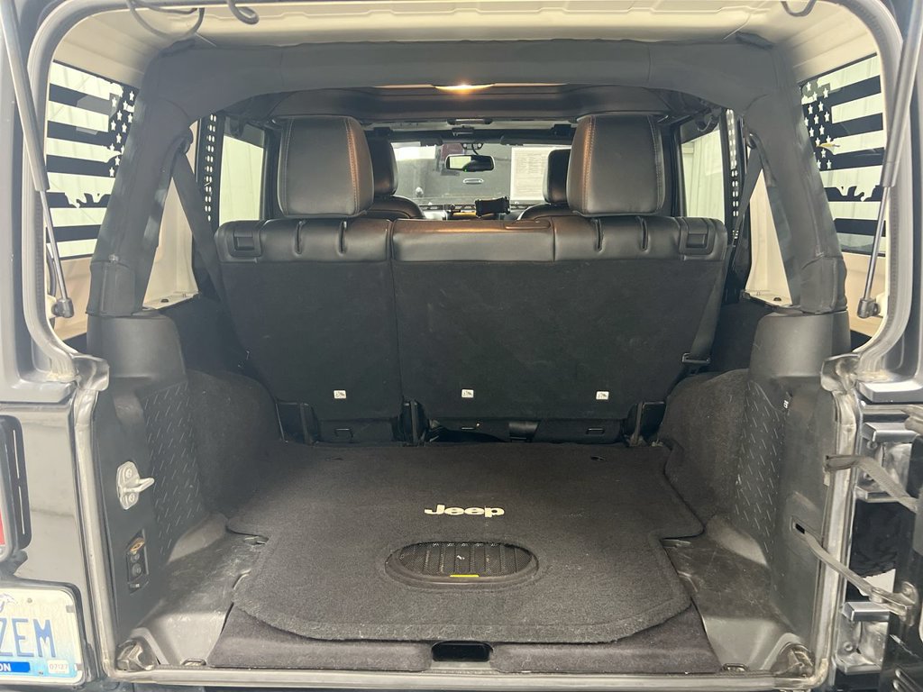 Used 2017 Jeep Wrangler Unlimited Sahara AWD/4WD image 21
