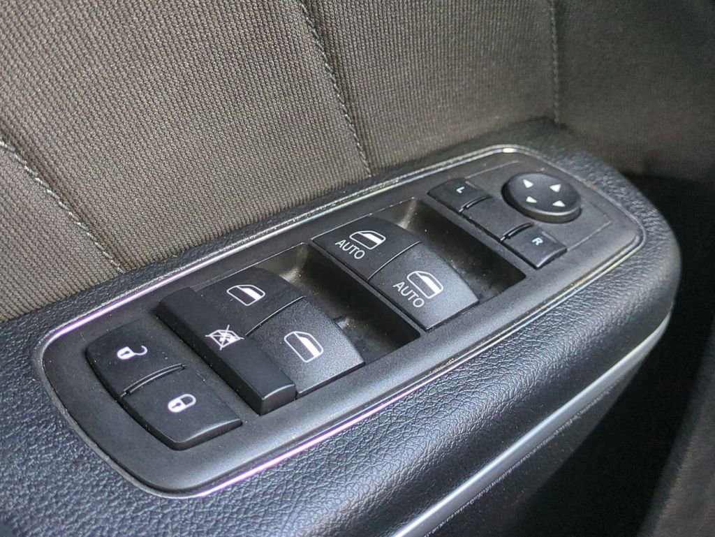 Used 2023 Dodge Charger SXT RWD image 23
