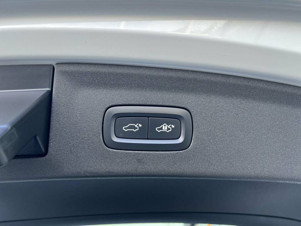 Used 2022 Polestar Polestar 2 w/ Pilot Package AWD/4WD image 10