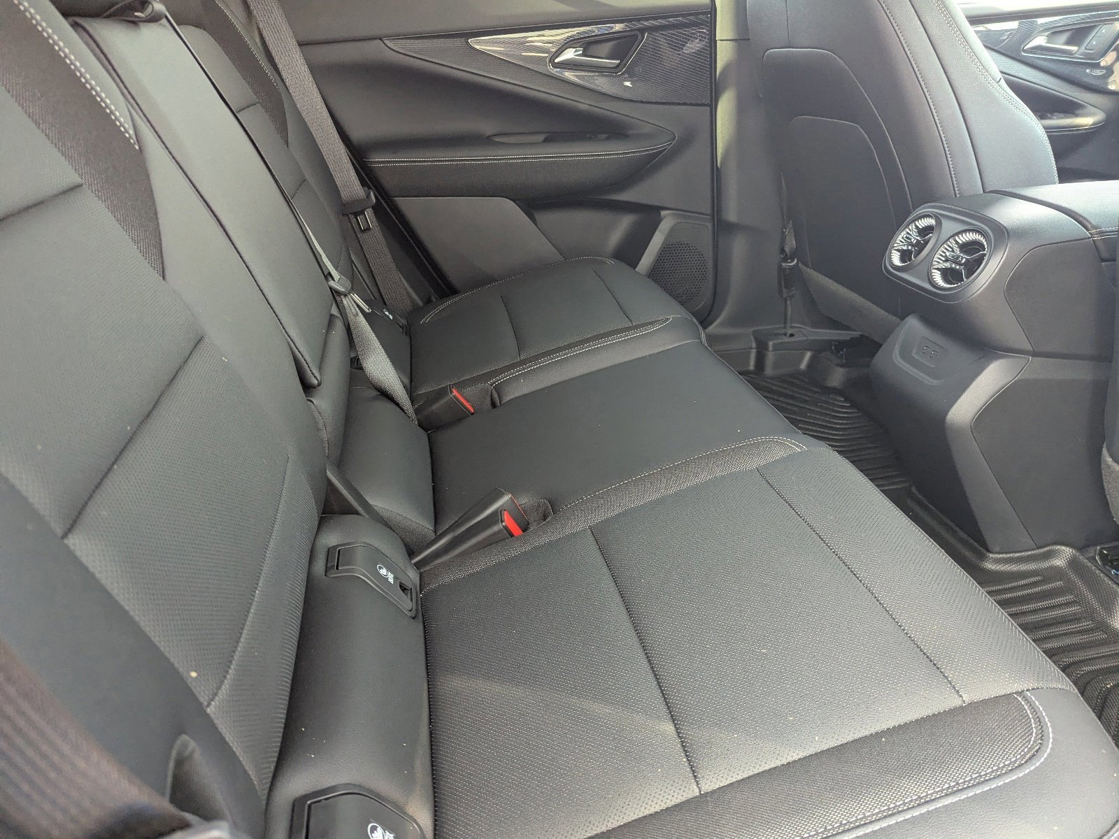 Used 2025 Chevrolet Blazer EV LT image 14