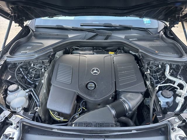 Used 2024 Mercedes-Benz GLC 300 4MATIC image 34
