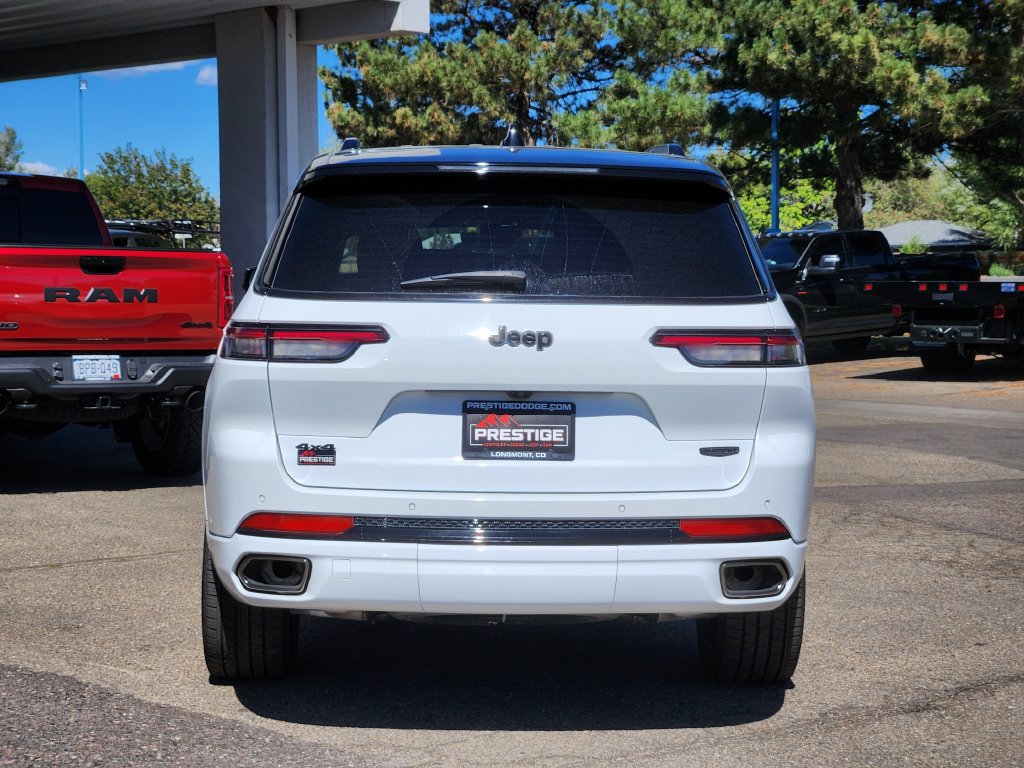 Used 2025 Jeep Grand Cherokee L Summit AWD/4WD image 13