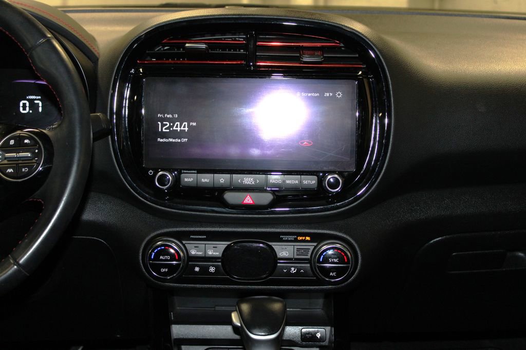 Used 2023 Kia Soul GT-Line FWD image 14