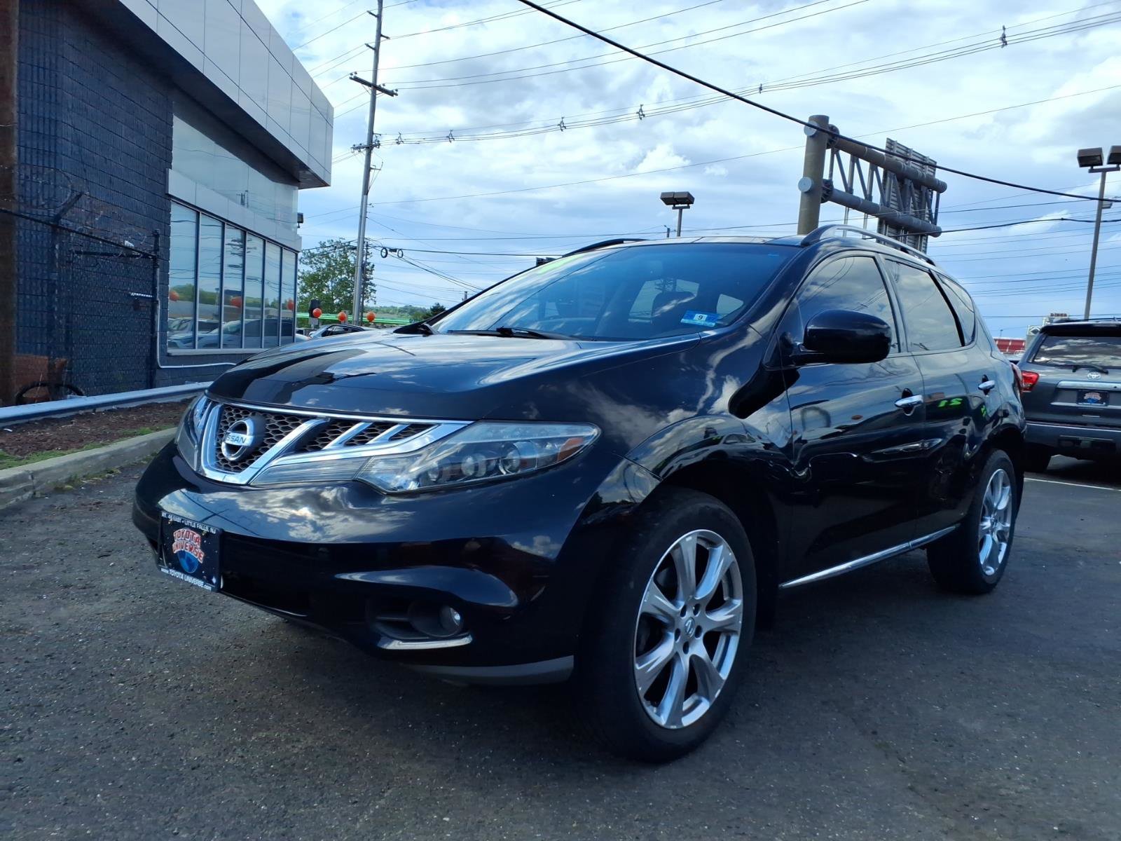 Used 2014 Nissan Murano LE w/ Platinum Edition Package AWD/4WD image 3