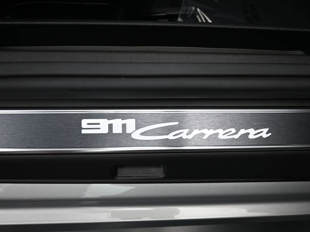Certified 2025 Porsche 911 Carrera image 25