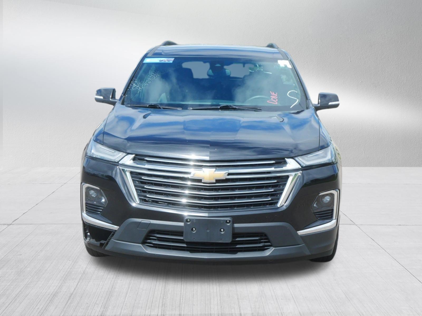 Used 2023 Chevrolet Traverse LT AWD/4WD image 2