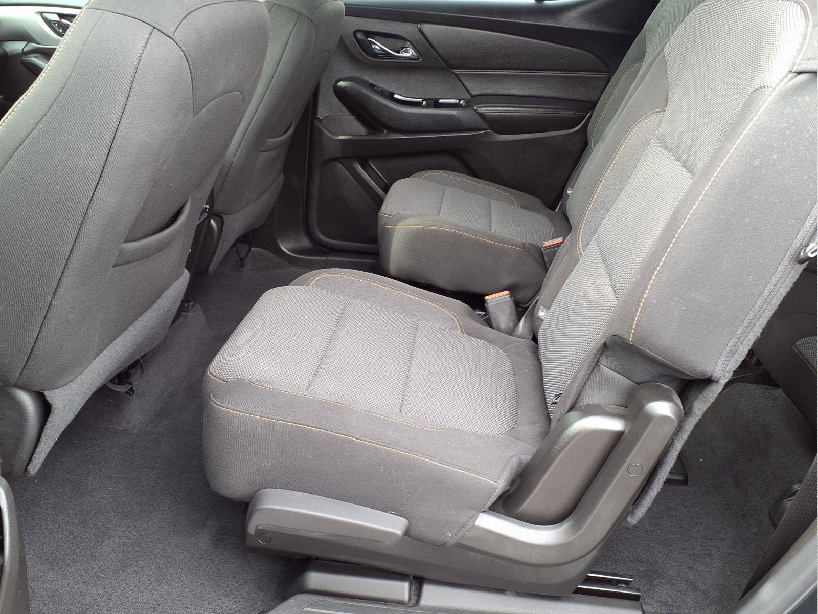 Used 2018 Chevrolet Traverse LT image 14