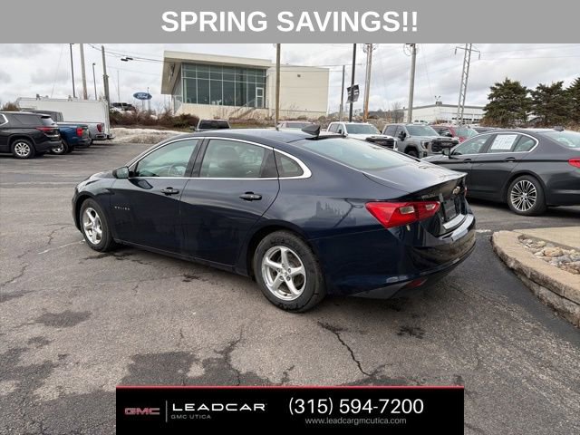 Used 2018 Chevrolet Malibu LS image 3