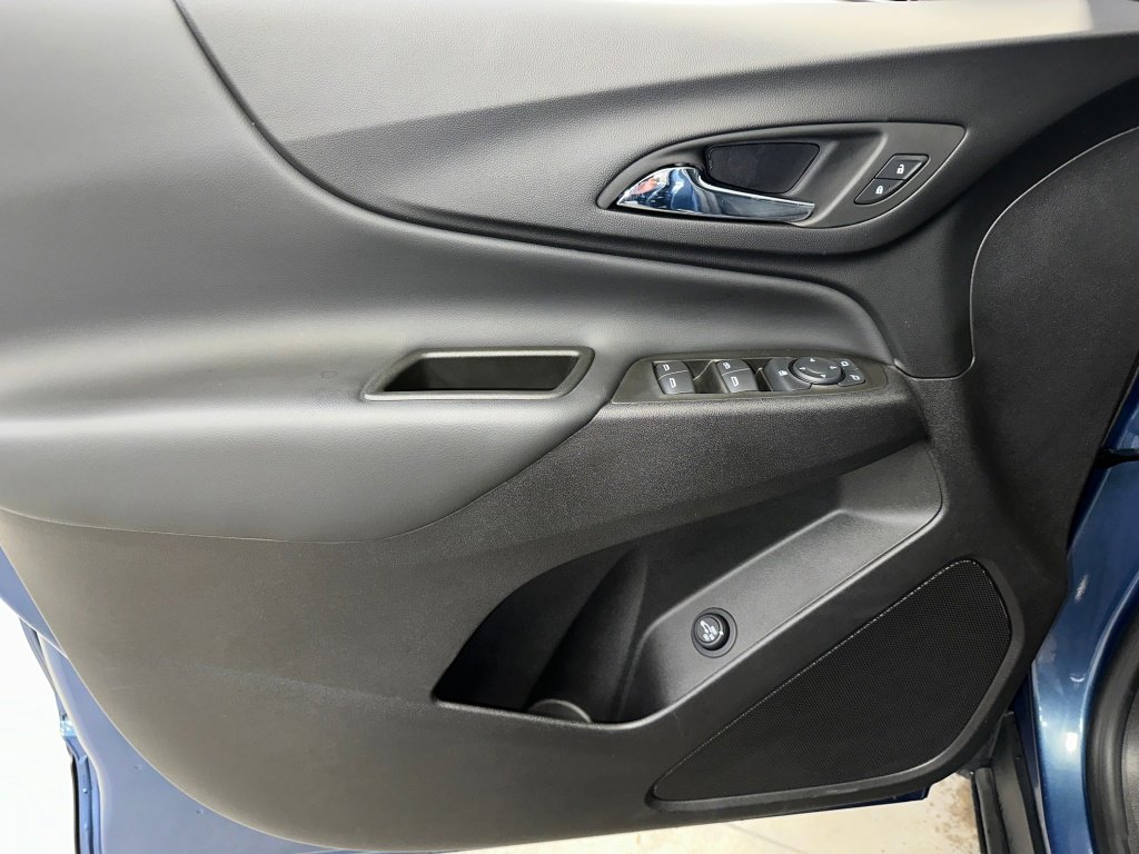 Certified 2024 Chevrolet Equinox LT w/ LPO, Floor Liner Package image 4
