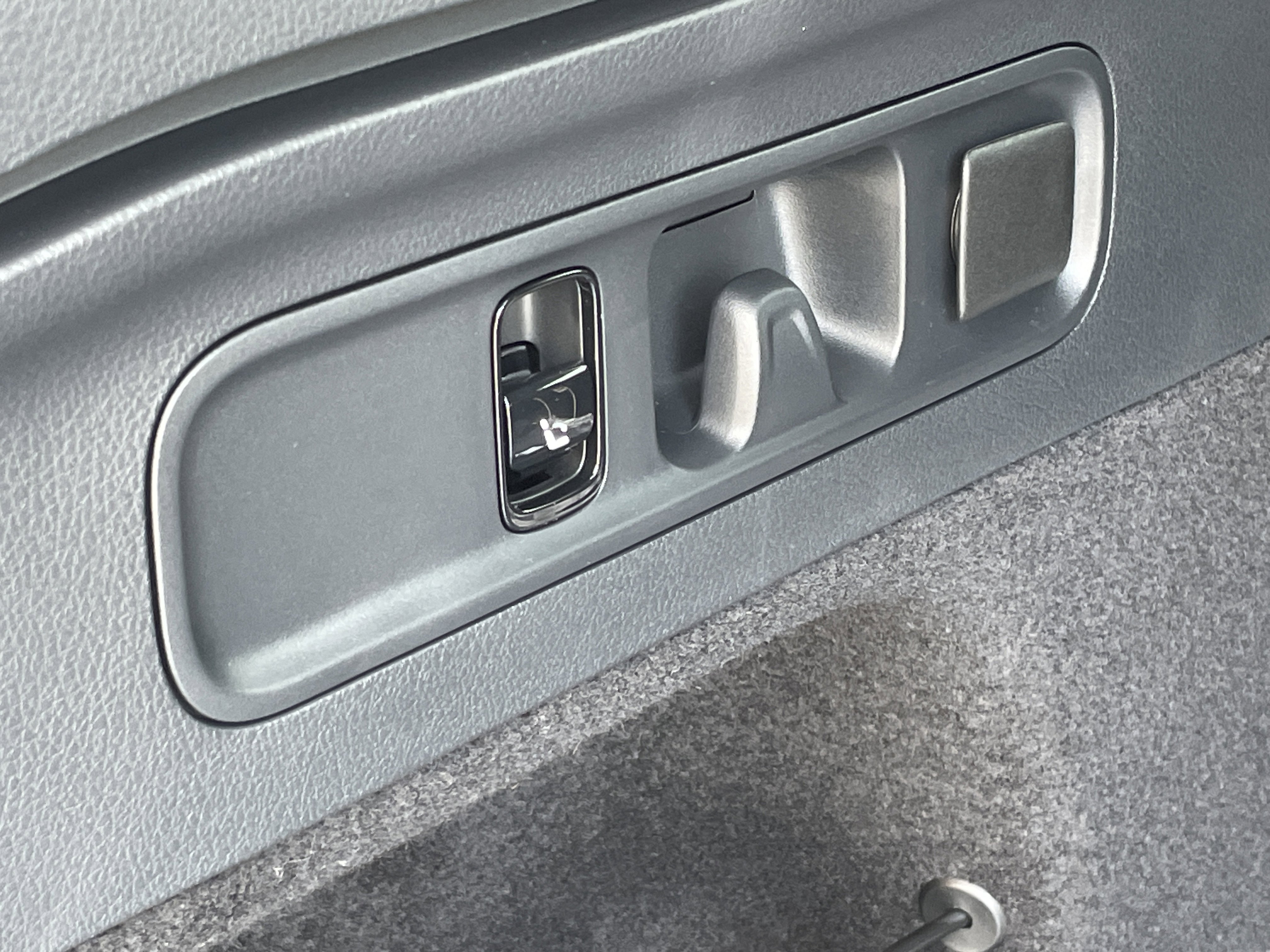 New 2026 Mercedes-Benz GLC 300 image 10