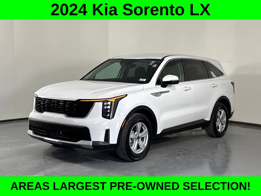 Used 2024 Kia Sorento LX image 3