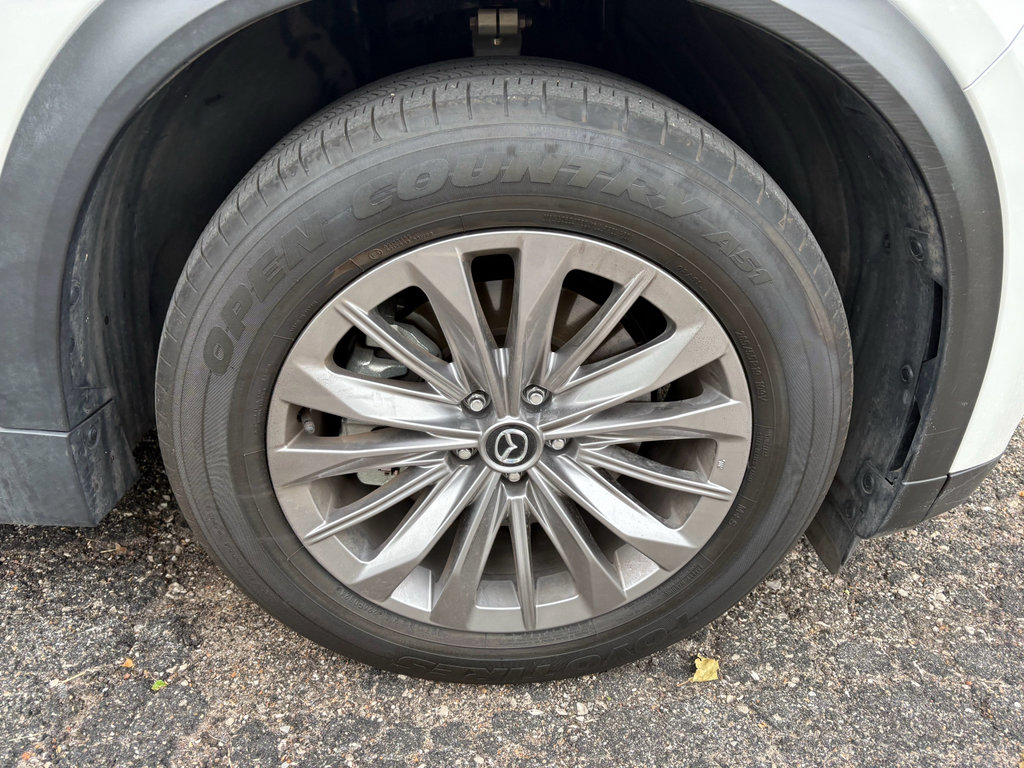 Used 2024 MAZDA CX-90 Plug-In Hybrid w/ Preferred AWD/4WD image 9