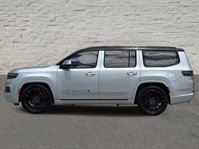 Used 2022 Jeep Grand Wagoneer Series II AWD/4WD image 2