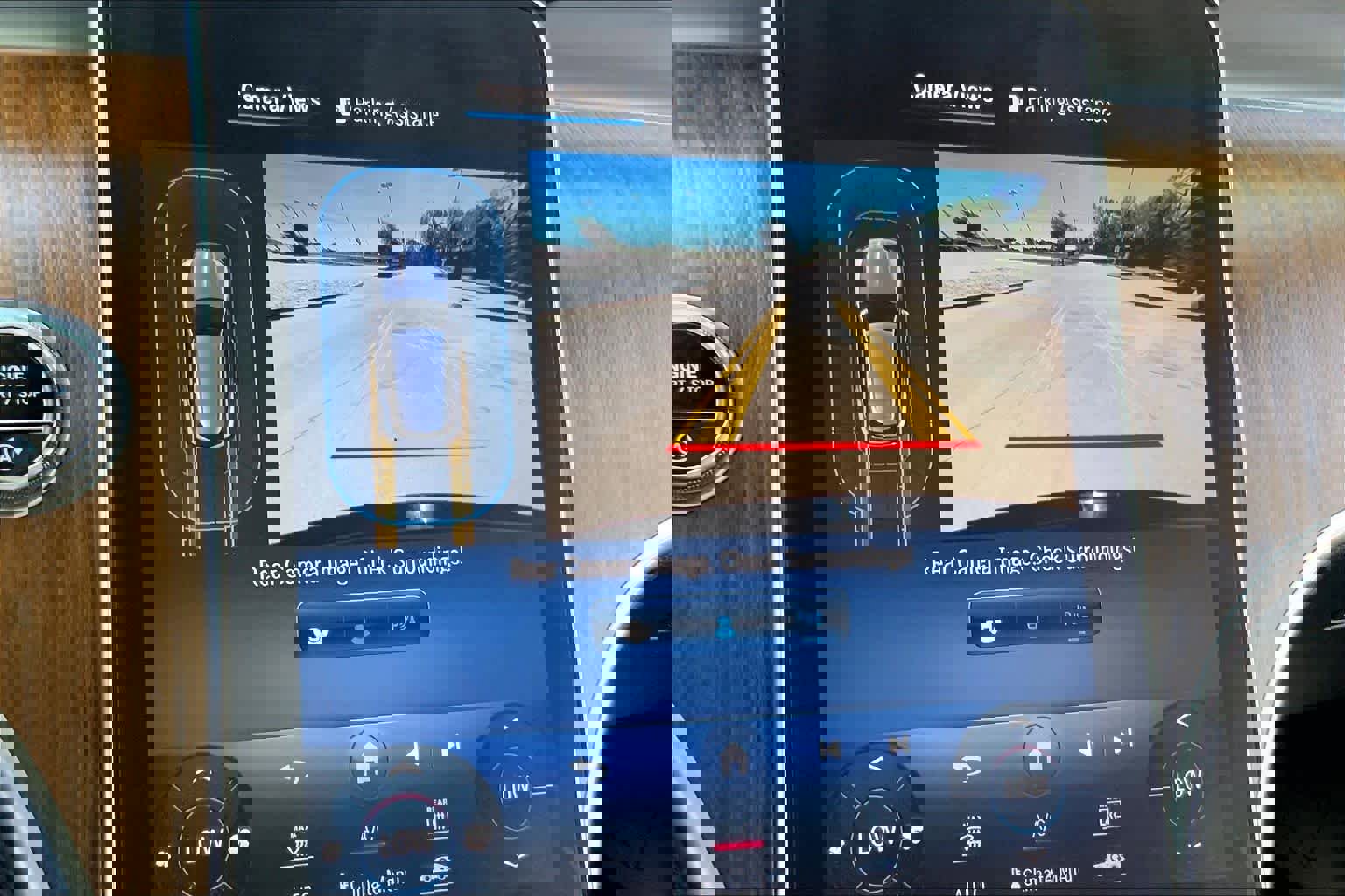 Used 2024 Mercedes-Benz GLC 300 image 29