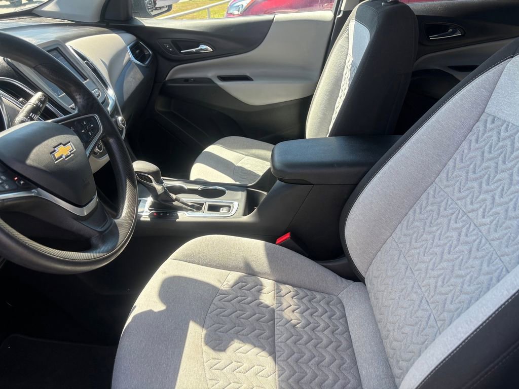 Used 2023 Chevrolet Equinox LT AWD/4WD image 9