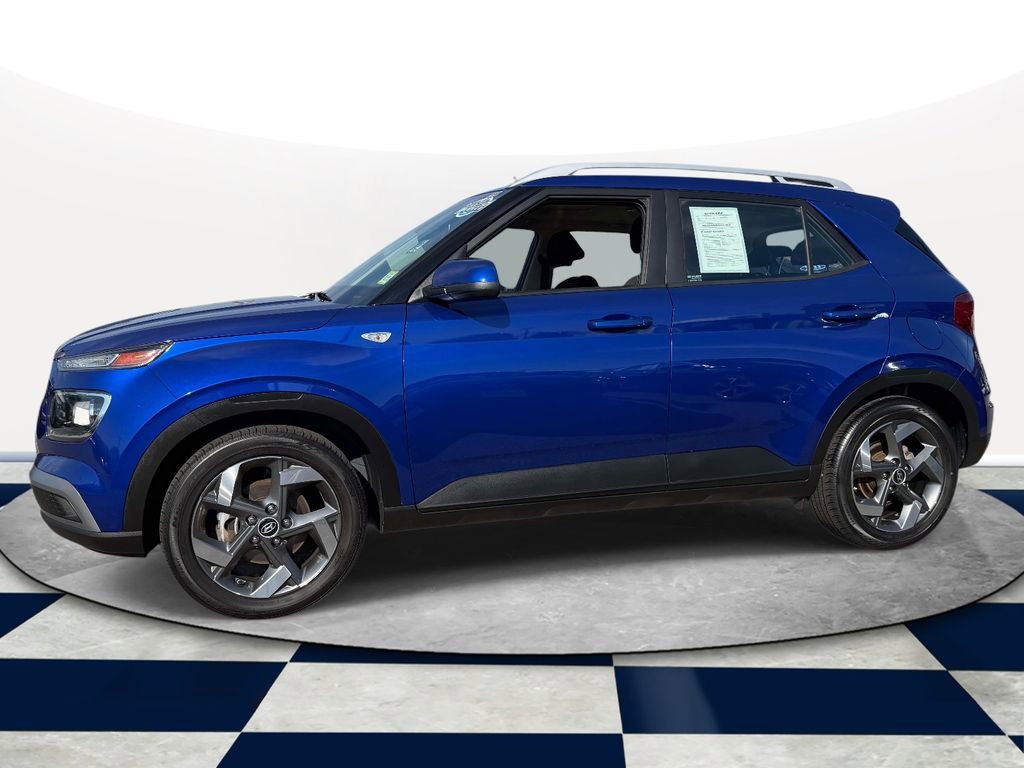 Certified 2023 Hyundai Venue SEL w/ Cargo Package image 3