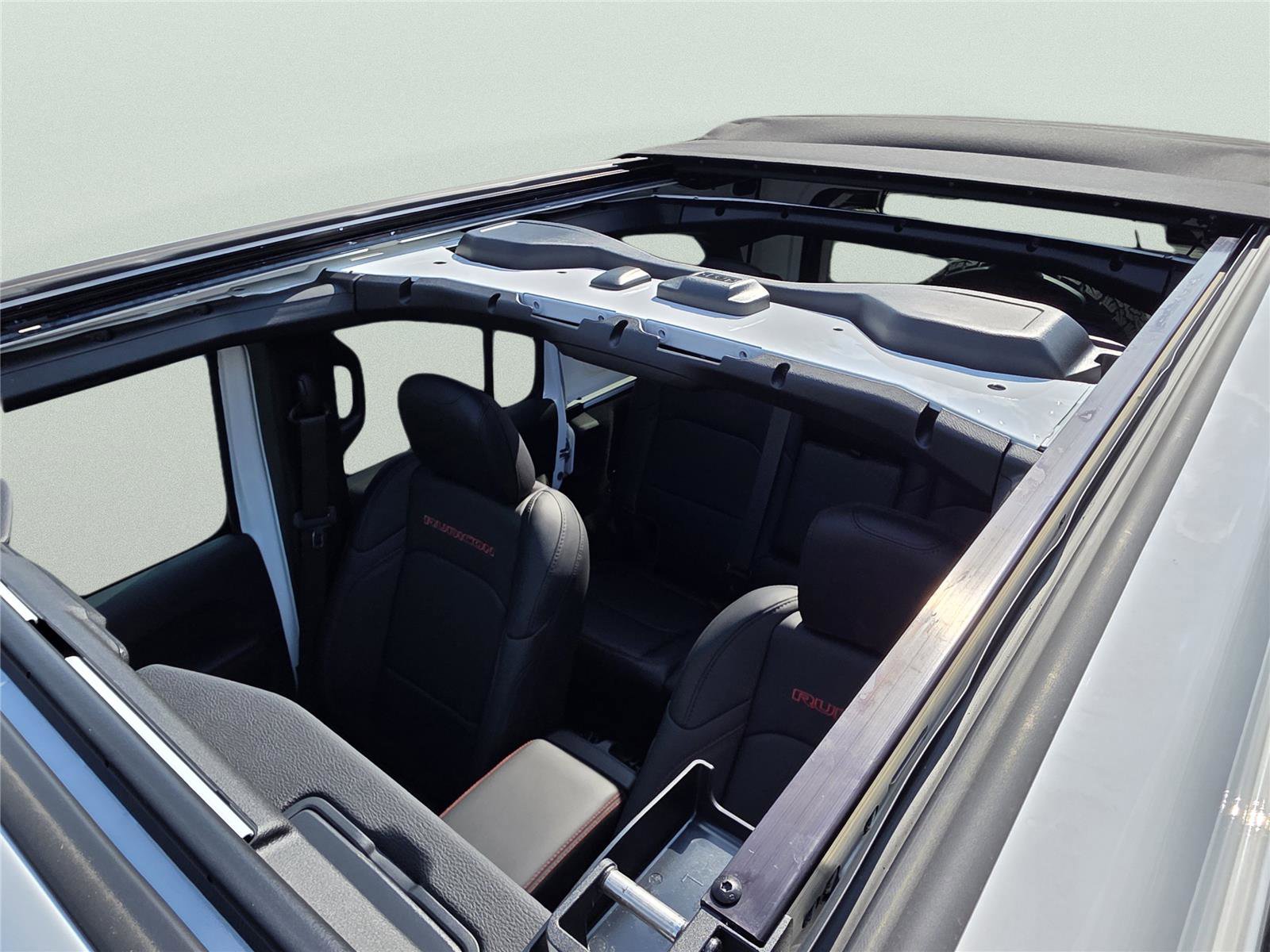 New 2026 Jeep Wrangler Unlimited Rubicon w/ Xtreme 35 Tire Package image 27