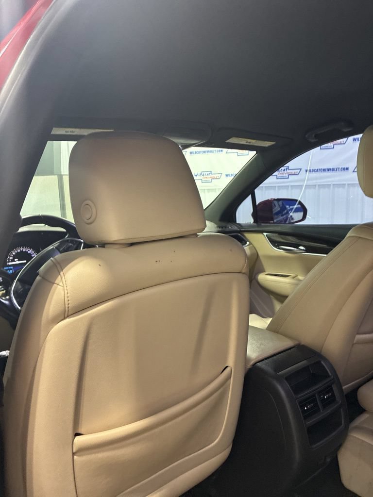 Used 2019 Cadillac XT5 FWD image 31