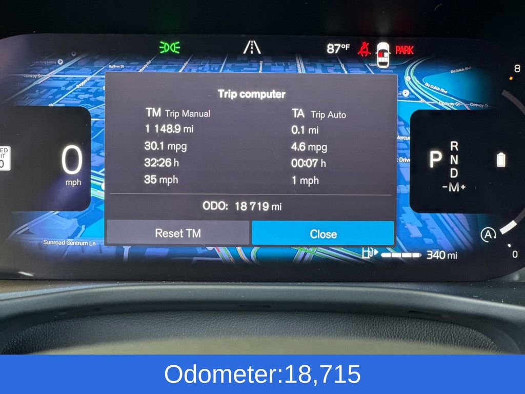 Certified 2024 Volvo XC40 B5 Plus image 27