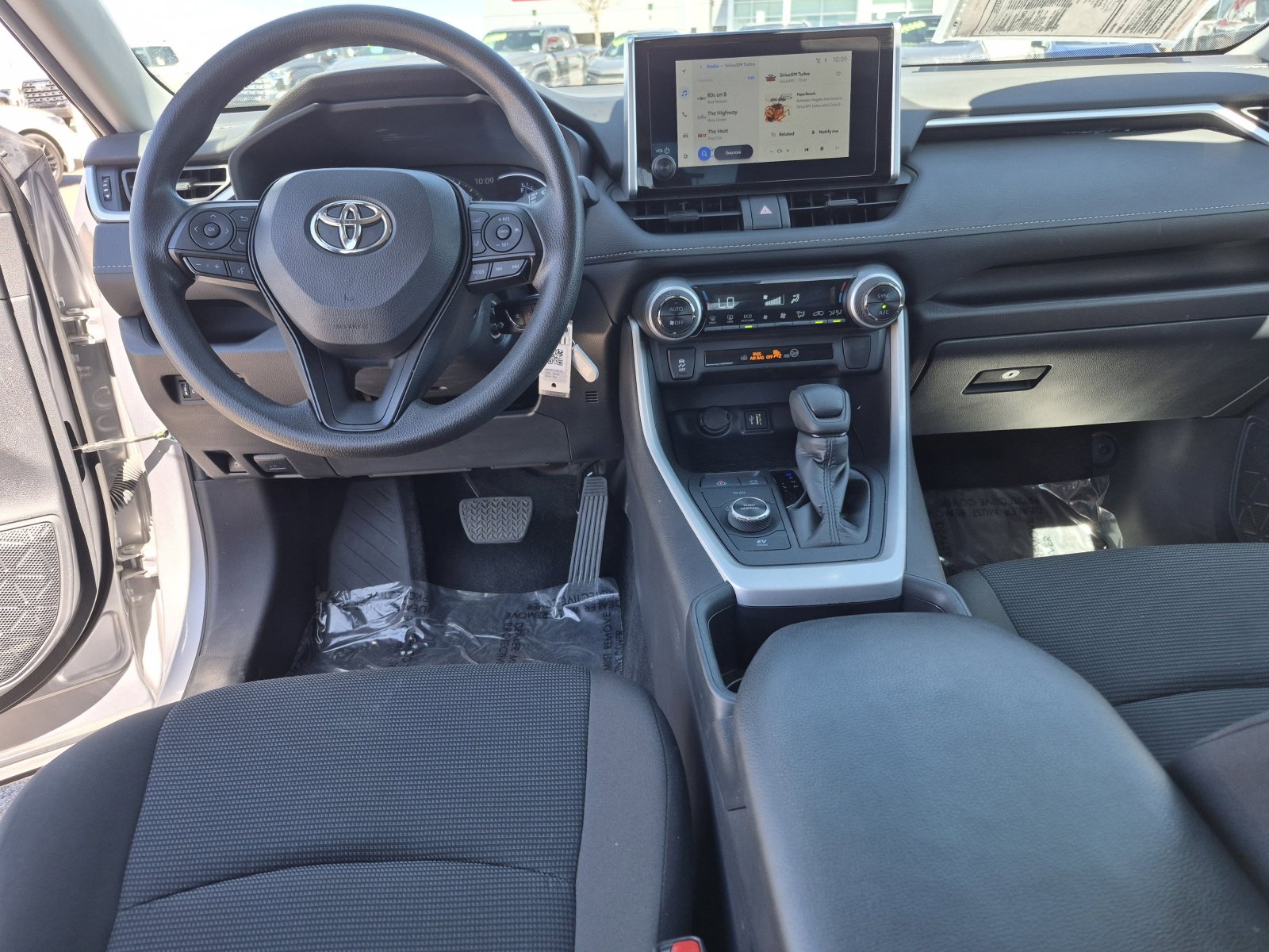 Used 2025 Toyota RAV4 LE image 18