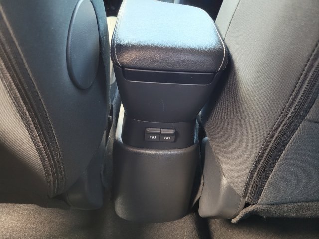Certified 2025 Nissan Kicks Play S FWD image 17