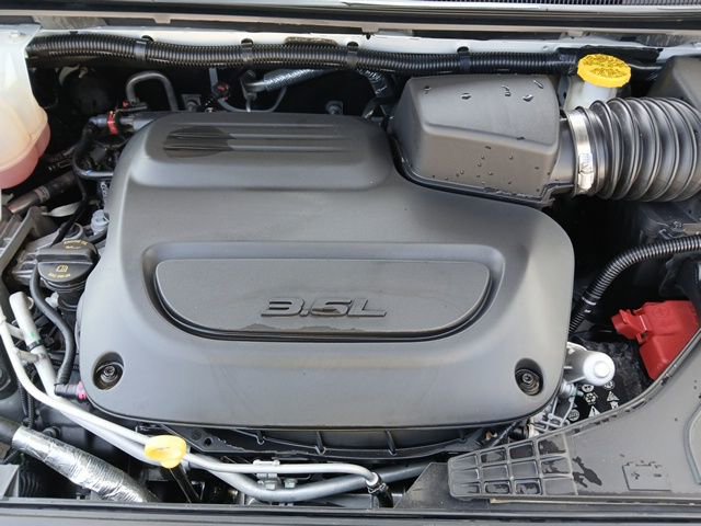 Used 2024 Chrysler Pacifica Touring-L image 47