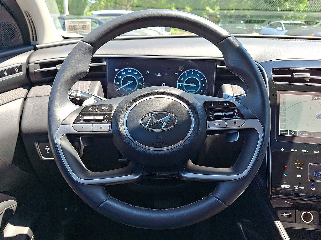 Certified 2024 Hyundai Tucson Limited AWD/4WD image 16