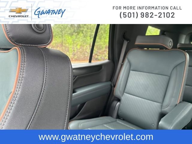 Used 2026 GMC Yukon AT4 w/ LPO, Floor Liner Package image 26