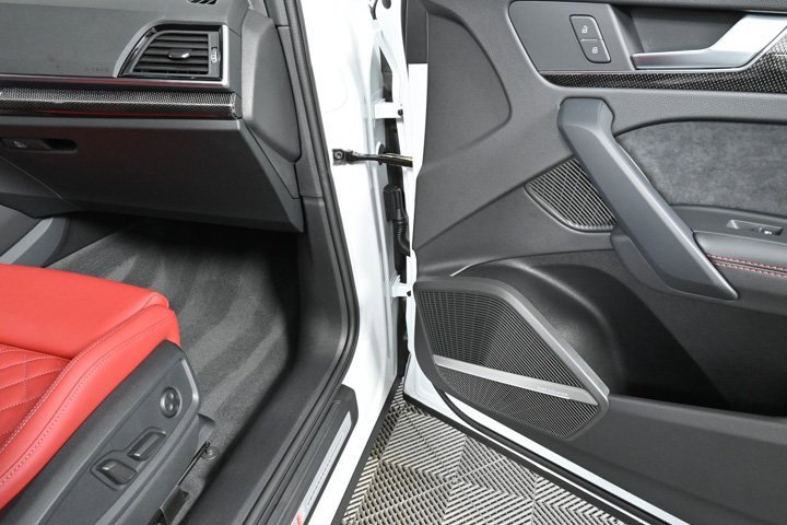 New 2025 Audi SQ5 Premium Plus image 23