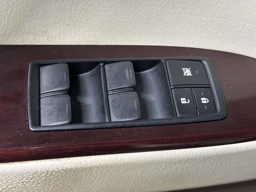 Used 2019 Lexus GX 460 Premium w/ Premium Package AWD/4WD image 19