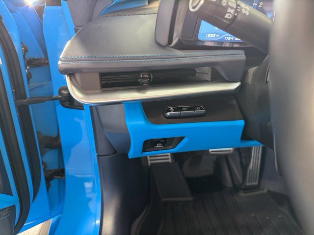 Used 2024 Chevrolet Corvette Z06 w/ Battery Protection Package RWD image 17
