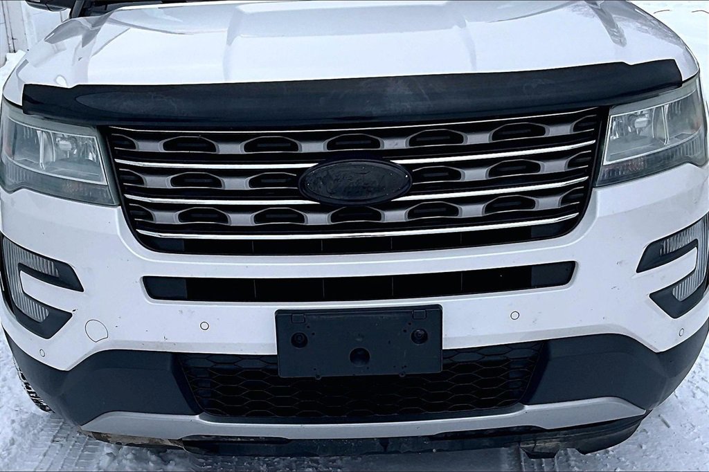 Used 2016 Ford Explorer XLT w/ Equipment Group 202A image 33